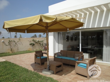 L 116 -                            بيع
                           Villa avec piscine Djerba